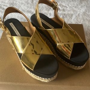 Zara plataform sandals